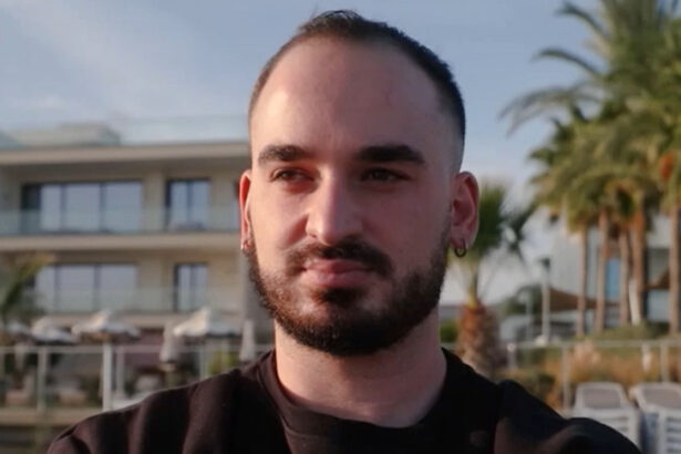 povestea tanarului care a aflat ca a fost furat de la parinti la nastere si apoi a fost vandut de o retea de adoptii ilegale 69ca01bb55a7d