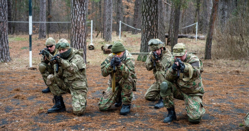 razboiul prelungit schimba armata ucrainei mai putini voluntari si tot mai multe dezertari care este cheia supravietuirii pe front 69cb4847e7d7e