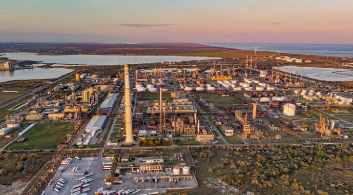 revizia planificata a rafinariilor petromidia navodari si vega ploiesti finalizata cu succes 69c66eeb785f6