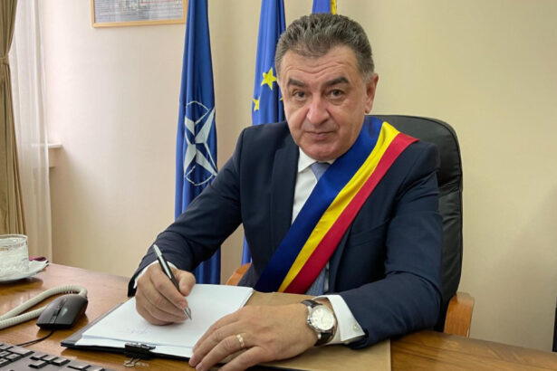 scandal in psd arges primarul social democrat din pitesti critica parlamentarii partidului doar se lauda ca aduc bani mi e sila 69c1200e54285