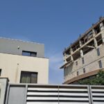 si a construit o terasa in curte fara autorizatie de la primarie iar acum este obligat prin instanta sa o demoleze 69c47223c6651