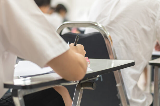 simulare bacalaureat 2026 elevii au primit subiectele la proba la alegere a profilului cum sunt structurate cerintele 69c390e35aeca