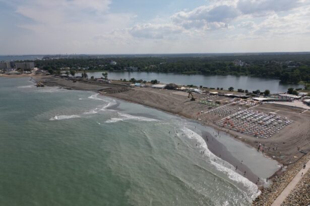 structura plutitoare de agrement nautic pe malul lacului neptun iata cine este investitorul 69bca9ec0a025