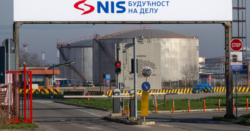 sua si au dat acceptul ca grupul ungar mol sa cumpere rafinaria nis singura din serbia detinuta de rusii de la gazprom 69c39ebcb435d