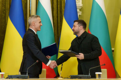 ucraina si bulgaria au semnat un acord de securitate pe 10 ani ajutor militar productie de armament si cooperare energetica 69cad7cba317d