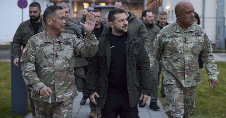 un general american s a imbatat in timpul unei cine la kiev si a pierdut documente secrete nu a fost vreo restrictie 69b916258a996