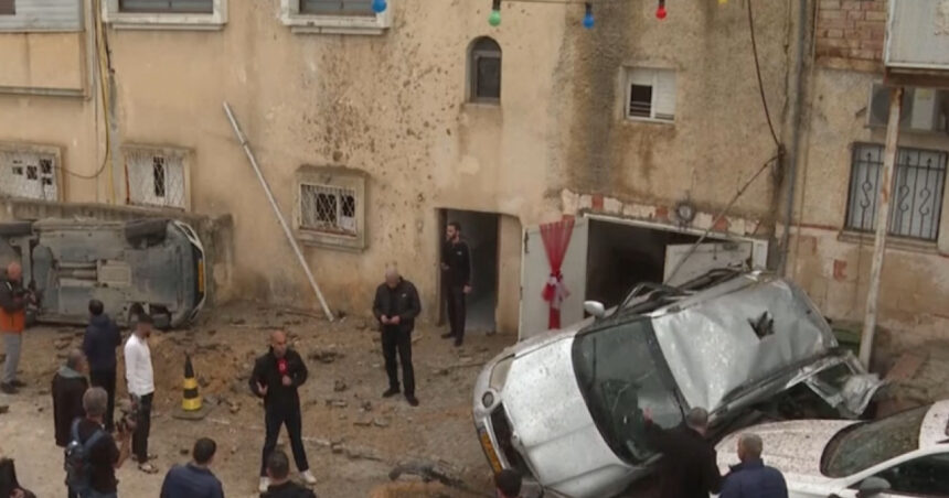 video atac iranian cu rachete langa tel aviv armata israeliana anunta mai multe zone lovite sase persoane au fost ranite in kafr qasim 69c4f3e1e122f