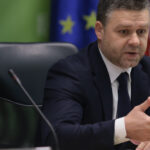 video ciucu a anuntat restructurari la primaria capitalei sute de posturi vizate si economii de aproape 28 de milioane de lei 69c52e8bb7d18