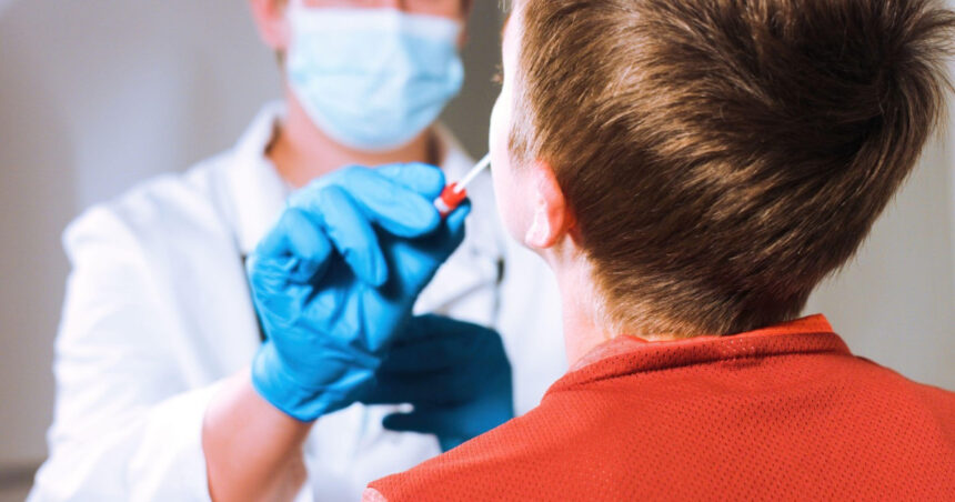 video creste numarul cazurilor de meningita in focarul epidemic din anglia 20 de cazuri diagnosticate doi tineri au murit in canterbury 69bb13d806af0