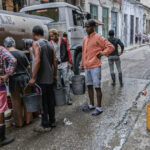 video cuba se pregateste pentru o posibila invazie a sua in timp ce criza de combustibil si electricitate lasa havana fara apa 69bed01798e87