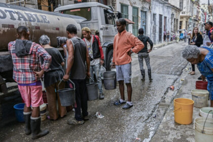 video cuba se pregateste pentru o posibila invazie a sua in timp ce criza de combustibil si electricitate lasa havana fara apa 69bed01798e87