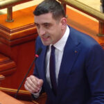 video george simion atac la grindeanu la dezbaterea bugetului nu mai stie daca este in opozitie sau la putere si pretinde ca e robin hood 69bc5fa5b5c83