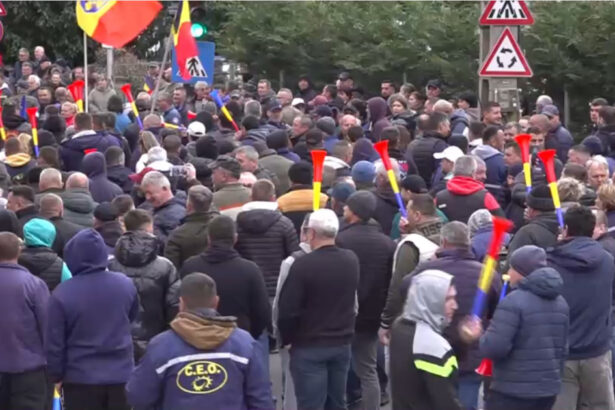 video minerii din gorj continua protestele fata de disponibilizarile anuntate la ce oltenia si ameninta ca vor merge in fata guvernului 69bd7110b30e1