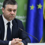 video primaria capitalei vrea sa elimine facilitatile pentru jurnalisti de la 1 mai ciprian ciucu ca primar si eu imi platesc parcarea 69c3cc8d6ddc4