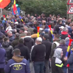 video probabil ne asteapta strainatatea minerii din gorj merg la bucuresti sa protesteze in fata guvernului fata de reducerea de personal 69c23f6524c6c