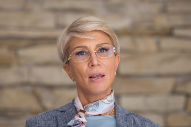 video raluca turcan ii cere lui adrian caciu sa i prezinte scuze urgent liberalei gabriela horga si face comparatii cu violenta domestica 69b971d9251f8