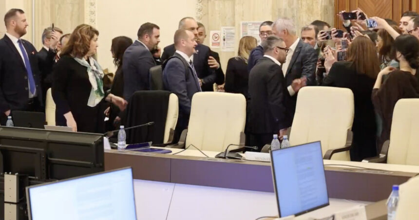 video rasturnam democratia haos la votul ajutoarelor pentru pensionari masura a fost respinsa desi initial trecuse psd a parasit sala 69ba994d51f76