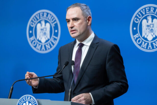 alexandru nazare ministrul finantelor romania reuseste o corectie solida si credibila 69f0ed23f3396