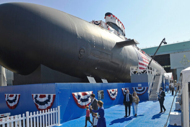 am fi avut un oras fantoma cum a ajuns capitala mondiala a submarinelor din timpul razboiului rece din nou pe picior de razboi 69edf8bf9839a