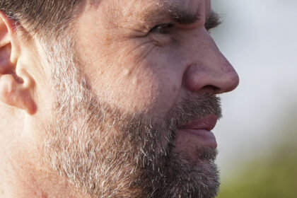 analiza de ce l a trimis donald trump pe jd vance sa negocieze cu iranul dupa ce a ignorat avertismentul vicepresedintelui privind teheranul 69dbb17a0341e