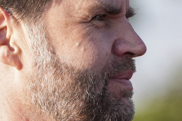 analiza de ce l a trimis donald trump pe jd vance sa negocieze cu iranul dupa ce a ignorat avertismentul vicepresedintelui privind teheranul 69dbb17a0341e