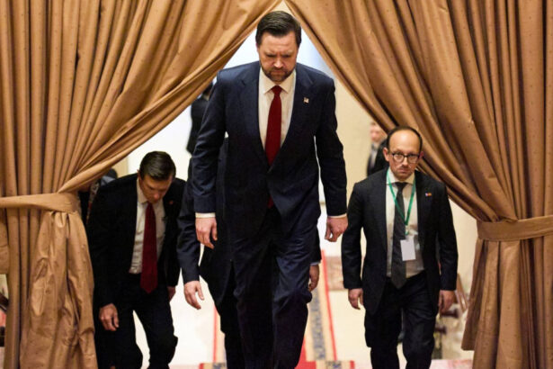 analiza din ungaria in pakistan jd vance risca sa devina simbolul a doua esecuri ale politicii externe a lui donald trump 69dd45bfa7bef