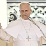 analiza leon primul papa american schimba abordarea de ce a ales seful bisericii catolice sa faca in premiera un apel direct catre trump 69cf3cca274d7