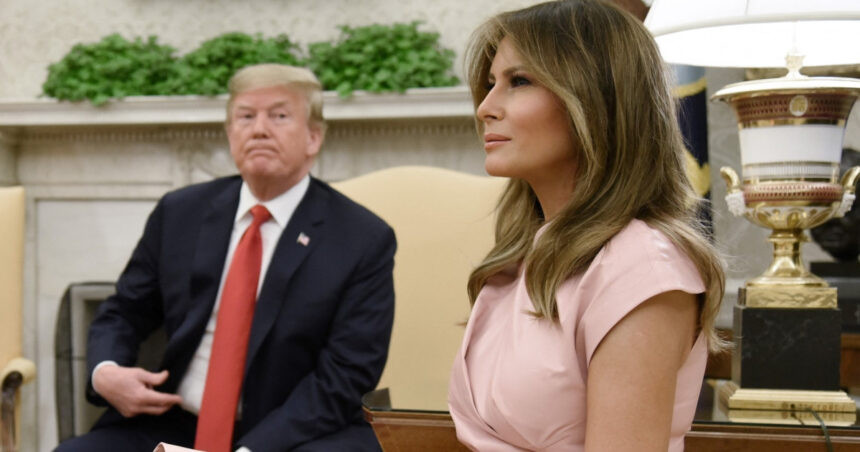 analiza melania trump tocmai s a aliat cu dusmanii declarati ai sotului ei in dosarul epstein ramane de vazut de partea cui va fi congresul 69dd1812d62a3