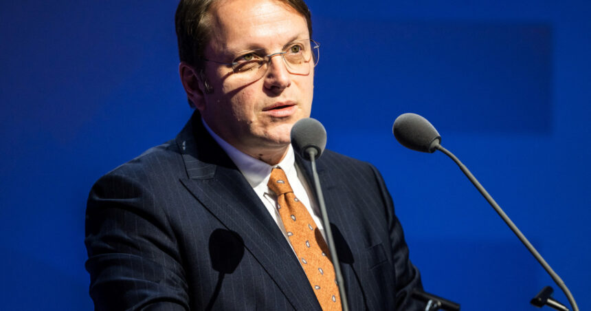 ancheta de spionaj impotriva comisarului ue maghiar oliver varhelyi aproape finalizata a anuntat bruxellesul 69de89312cb78