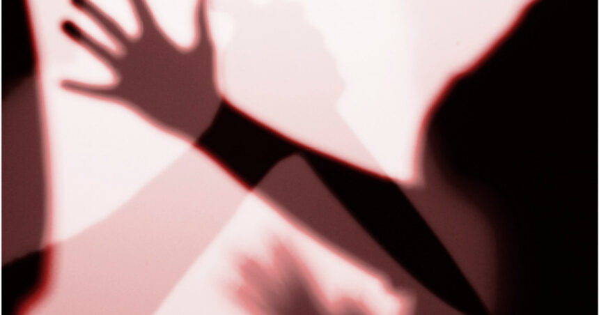 barbat retinut dupa ce si a injunghiat soacra in gat la ploiesti avea antecedente dar nu era considerat risc iminent 69f0bb9dc3c6a