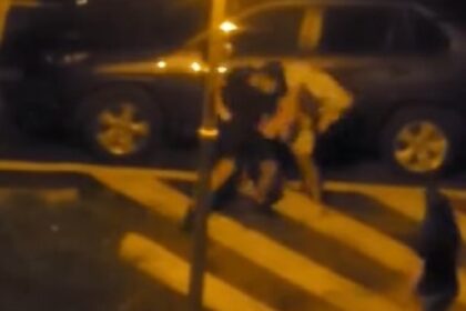 bataie in fata localului 3 cafe din constanta doi indivizi s au lovit ca in ring 69e1f18f5727c