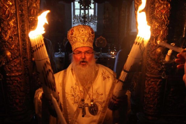 bor anunta scenariul de rezerva daca sfanta lumina de paste nu va putea fi adusa de la ierusalim 69d3d7201a95b