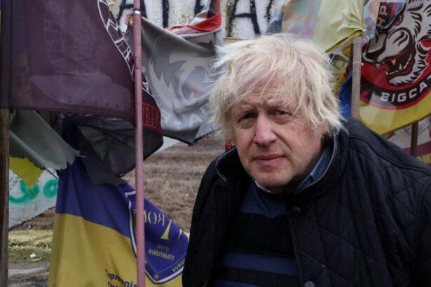 boris johnson critica lipsa sprijinului occidental dupa o vizita pe frontul din ucraina de ce naiba ii tratam cu indiferenta 69daad51ca074