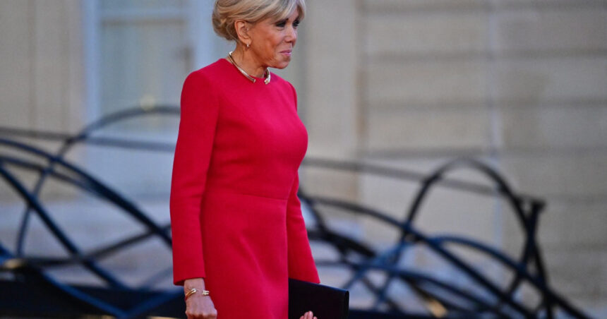 brigitte macron sotia presedintelui frantei se declara trista am vazut intunecimea lumii prostia rautatea 69ef46bbcf2f7