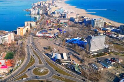 bucati de drona descoperite pe plaja in statiunea mamaia 69eb43da18f0a