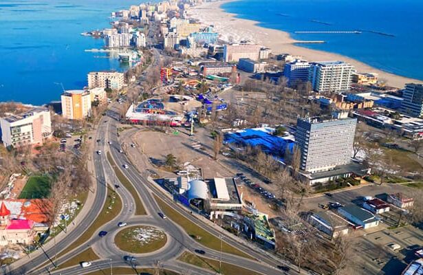 bucati de drona descoperite pe plaja in statiunea mamaia 69eb43da18f0a