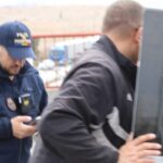 bunuri contrafacute si unelte de pescuit ilegal descoperite de politistii de frontiera constanteni 69d3855c3bb42