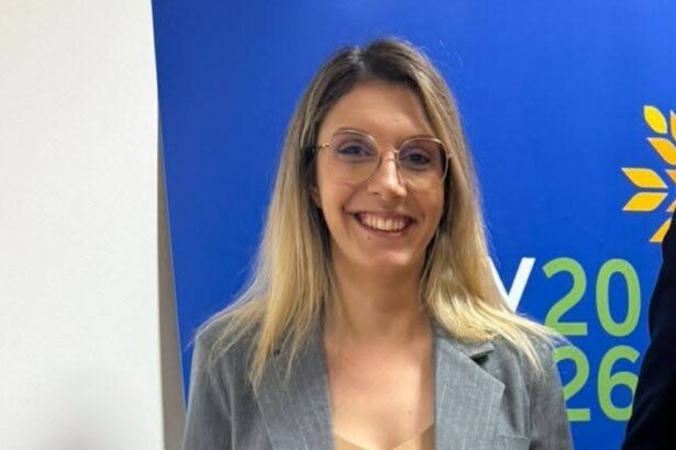 buzoianu mediu pentru deciziile importante ma consult cu mama si cu tata 69e61cc4703ba