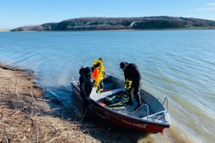 cadavru gasit in apele dunarii in zona cernavoda 69d4e8279c058