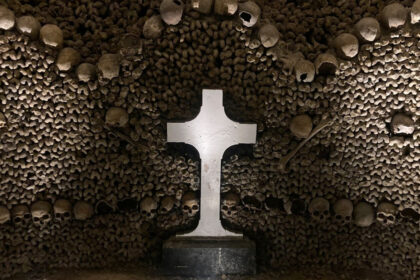 catacombele din paris redeschise dupa sase luni ce s a schimbat in urma lucrarilor de modernizare 69d6a3b5dfd03