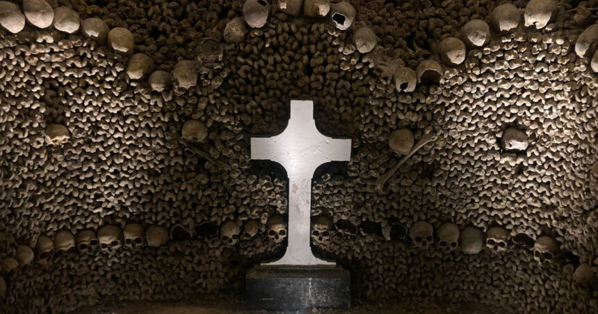 catacombele din paris redeschise dupa sase luni ce s a schimbat in urma lucrarilor de modernizare 69d6a3b5dfd03