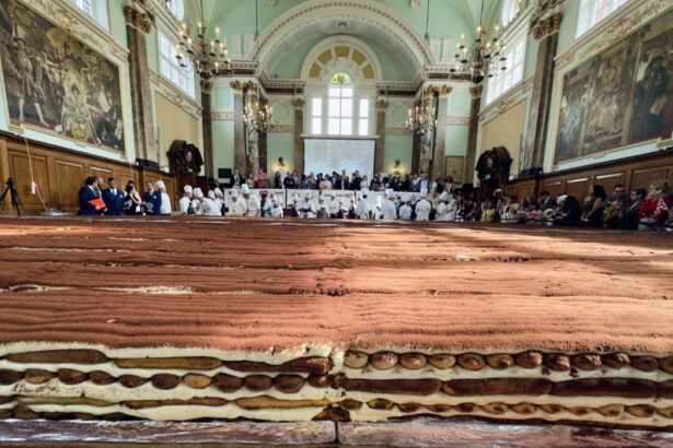 cel mai lung tiramisu din lume preparat la londra masoara peste 400 de metri si a intrat in cartea recordurilor video 69ef932dda719