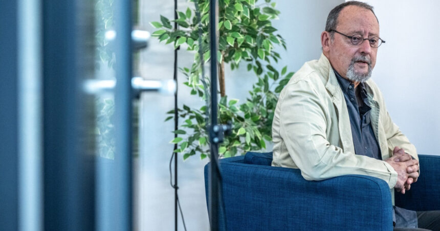 celebrul actor francez jean reno a lansat un roman despre copiii ucraineni rapiti de rusia 69f210698a5af