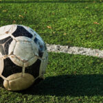 cercetatorii britanici propun modificarea mingilor de fotbal pentru a combate problema impactului loviturilor cu capul 69e8af6a0f6ac