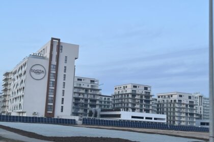 cine dezvolta proiectul gigant de langa hotel nyota asociati din imobiliare si horeca 69f1c3b59f0da