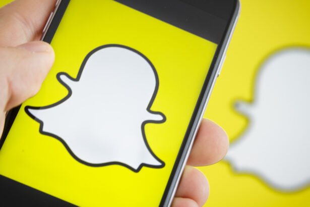 concedieri masive la snapchat inteligenta artificiala va inlocui o parte din personal 69dfecc89a156
