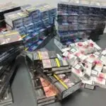 constanta un barbat depistat in timp ce comercializa ilicit in cartierul henri coanda tigari provenite din contrabanda 69d6560449b1f