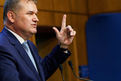 cseke attila despre criza politica nu vedem o alternativa la aceasta coalitie pentru udmr doua lucruri sunt importante 69e60ca19c0ee