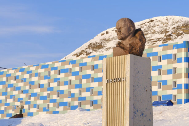 cum arata unul dintre avanposturile inghetate ale kremlinului svalbard poarta norvegiana a lui putin catre arctica 69dd504be1b1f