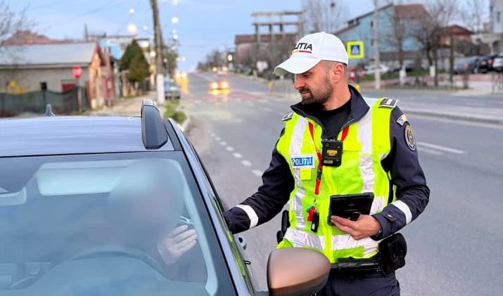 de paste politistii constanteni au depistat mai multi soferi bauti sau fara permis de conducere la volan 69dcbfcfd524c